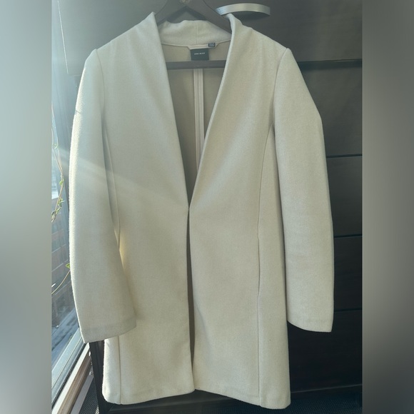 Cream coat - Picture 2 of 7